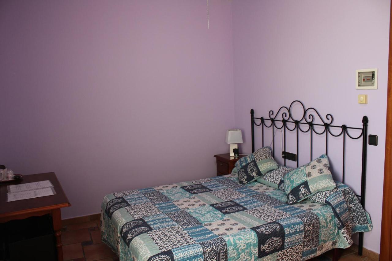 Hostal La Savina แซร์เบรา ภายนอก รูปภาพ